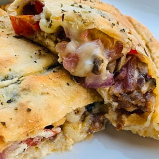 Supreme Calzone (Medium 12")