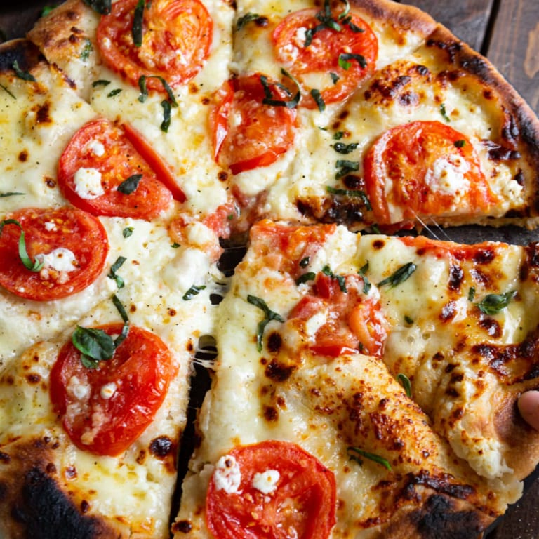 Authentic Margherita Pizza: A Taste of Italy