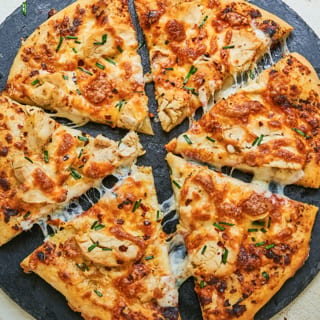 Chicken Alfredo Pizza (XX-Large 18")